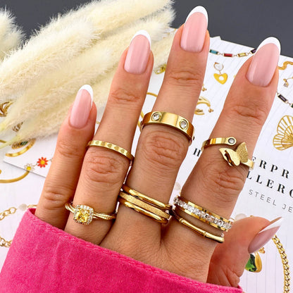 Minimal Gold Stackable Ring Set